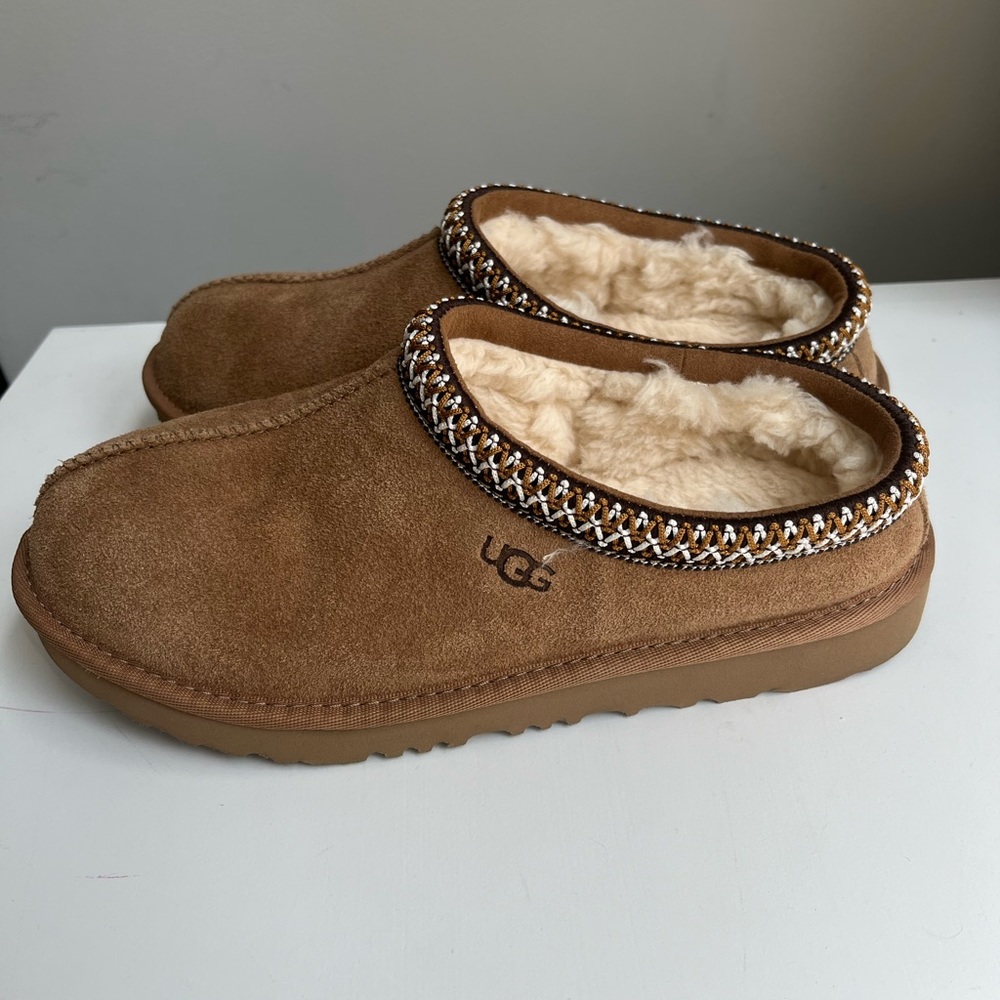 UGG Tasman Youth Slippers Size 5